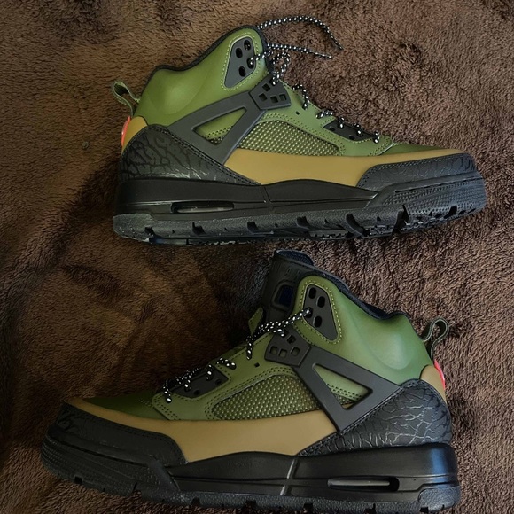 The Spizike takes elements of four classic Jordans, paying homage to Spike Lee - Picture 1 of 4